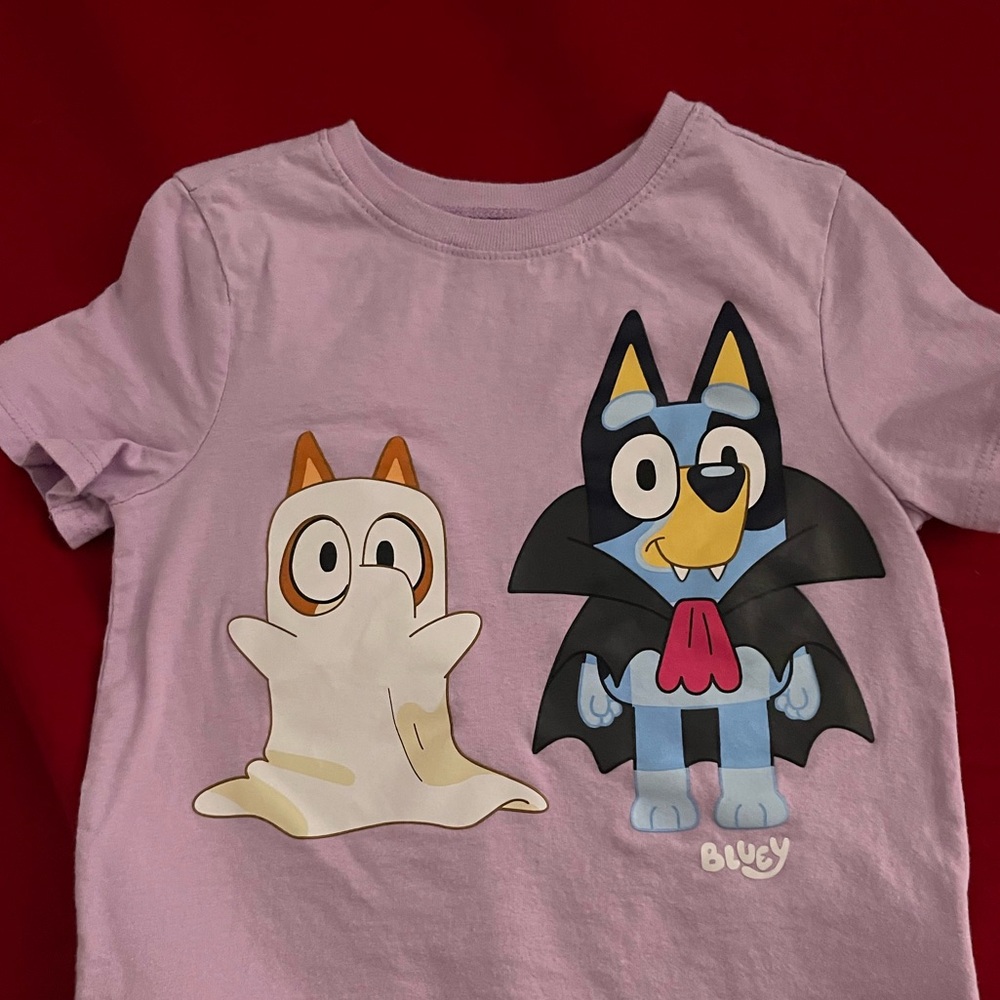 4T Toddler Light Purple Graphic Tee Bluey Bingo Halloween Vampire Ghost